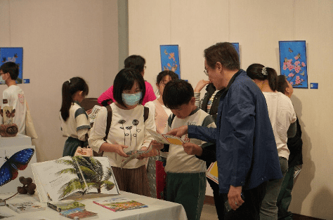 提供多元導覽服務